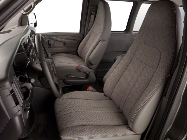 2010 GMC Savana Passenger LS