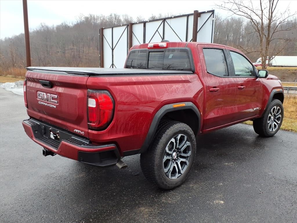 2024 GMC Canyon 4WD AT4
