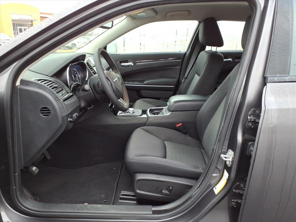 2023 Chrysler 300 Touring