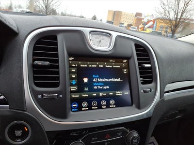 2023 Chrysler 300 Touring