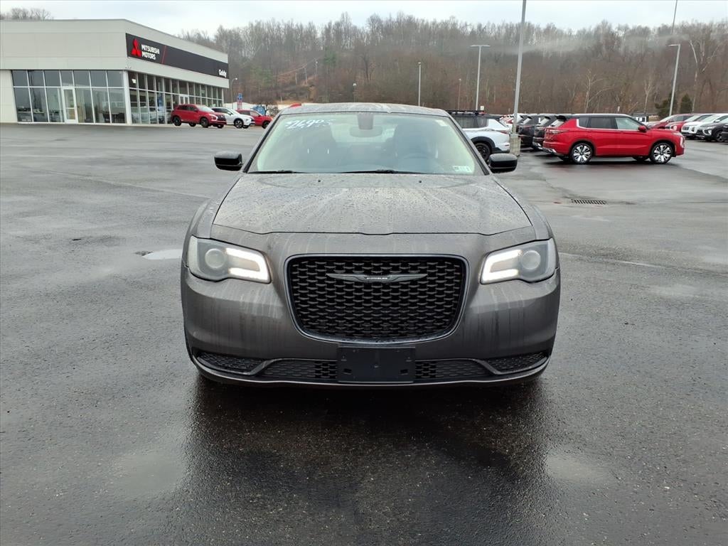2023 Chrysler 300 Touring