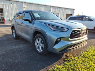 2022 Toyota Highlander LE