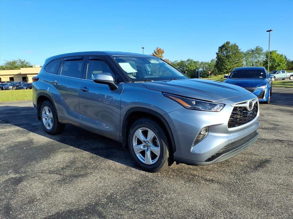 2022 Toyota Highlander LE