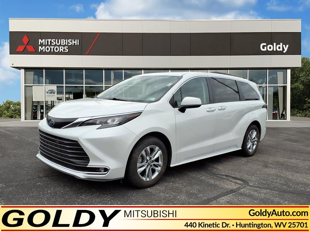 2024 Toyota Sienna XLE
