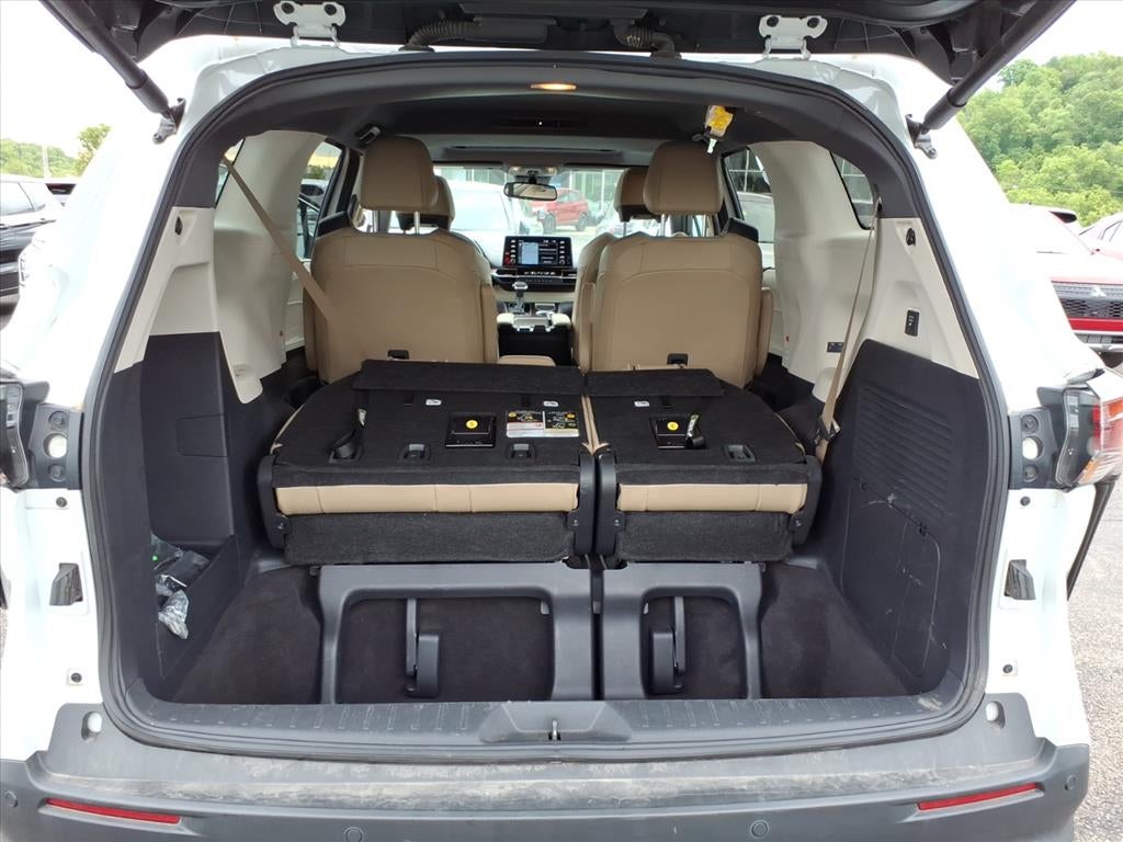 2024 Toyota Sienna XLE