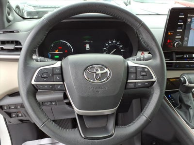 2024 Toyota Sienna XLE