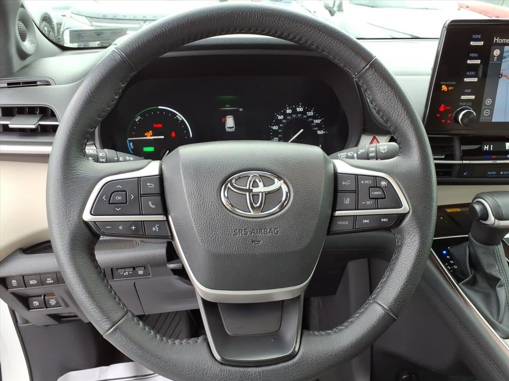 2024 Toyota Sienna XLE