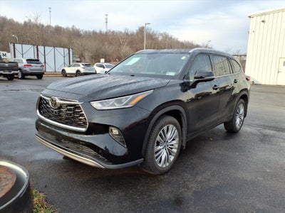 2023 Toyota Highlander Base
