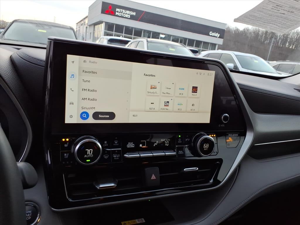 2023 Toyota Highlander Base