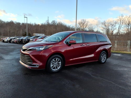 2024 Toyota Sienna XLE