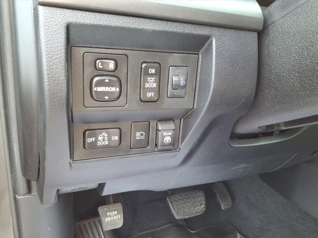 2021 Toyota Tundra 4WD SR5