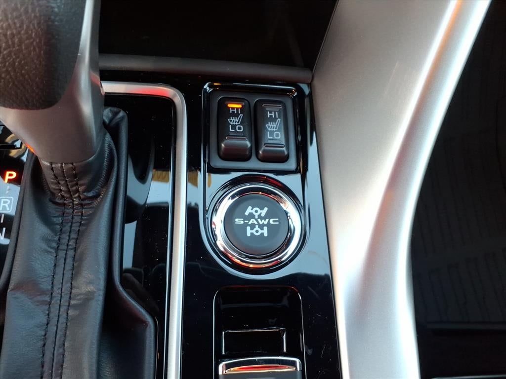 2026 Mitsubishi Eclipse Cross Base