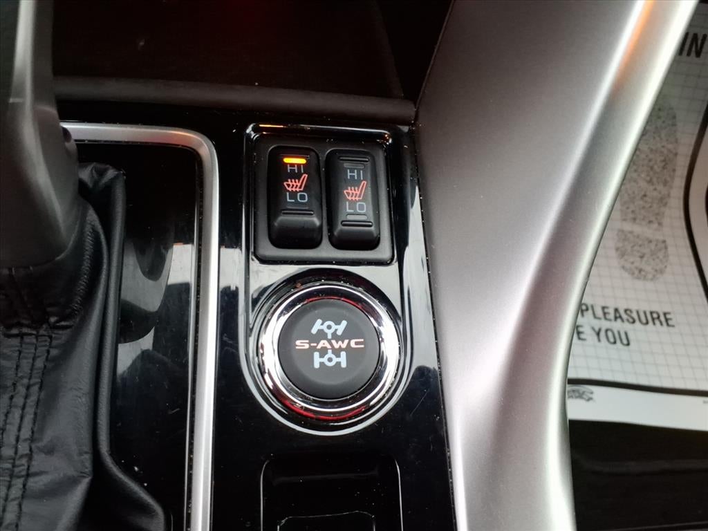 2024 Mitsubishi Eclipse Cross Base