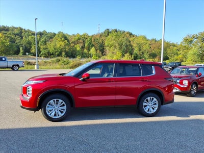2025 Mitsubishi Outlander ES
