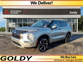 2023 Mitsubishi Outlander SE