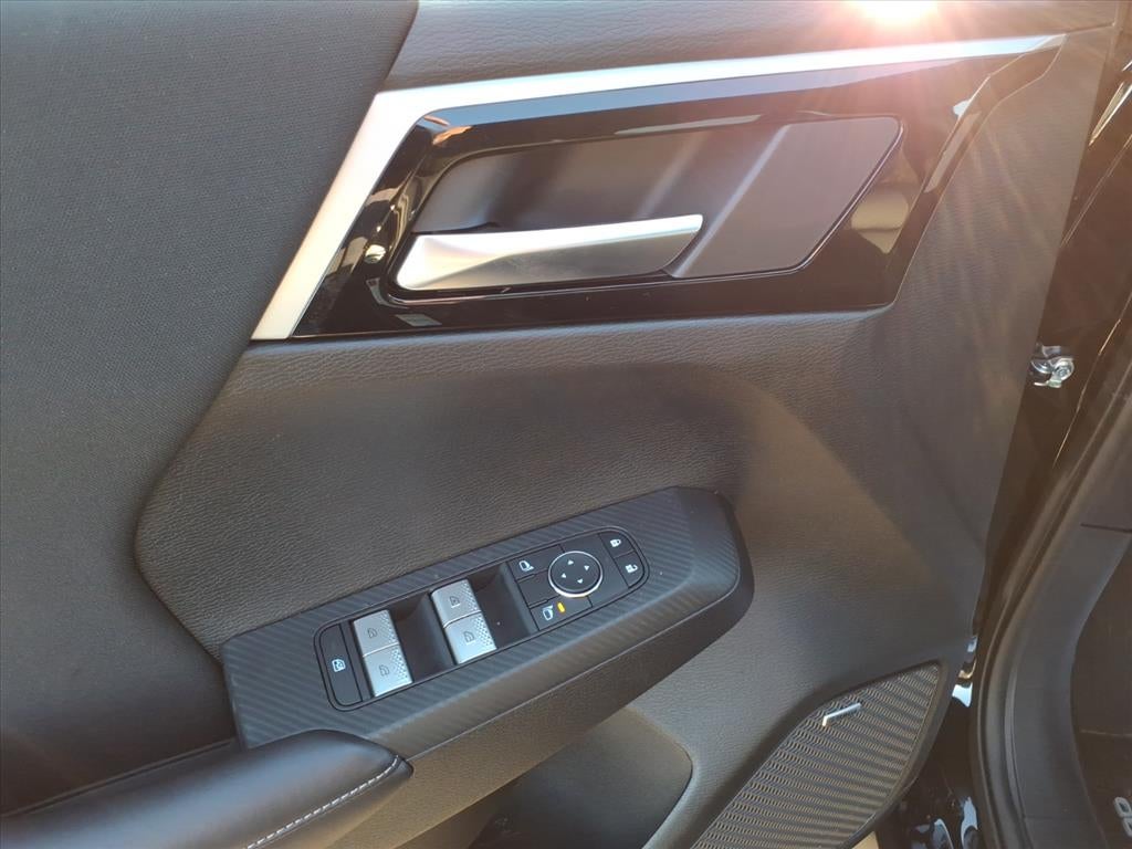 2025 Mitsubishi Outlander ES