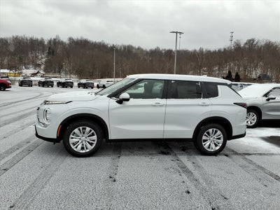 2026 Mitsubishi Outlander ES