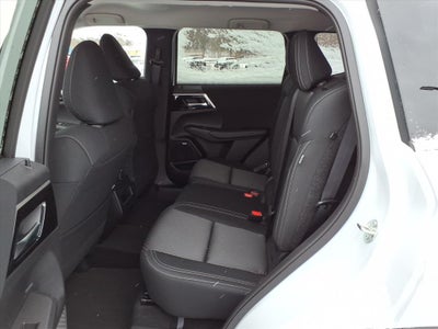 2026 Mitsubishi Outlander ES