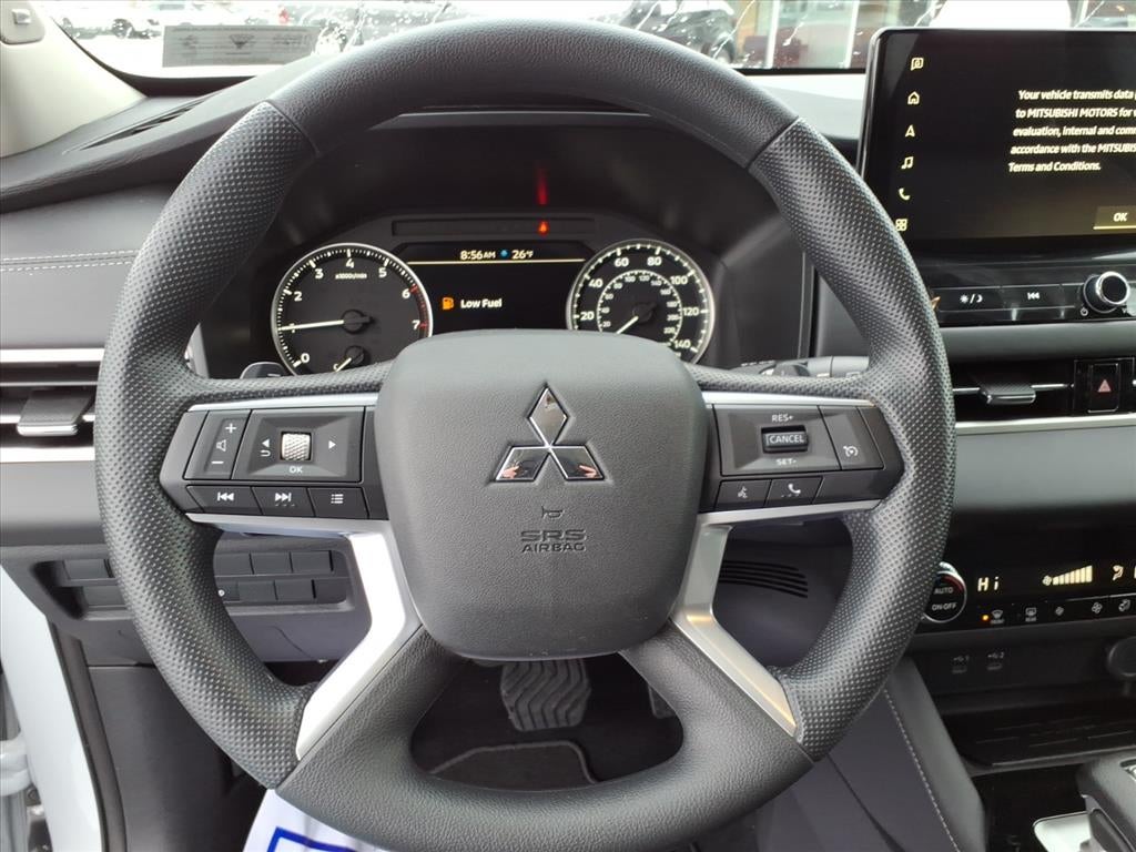 2026 Mitsubishi Outlander ES