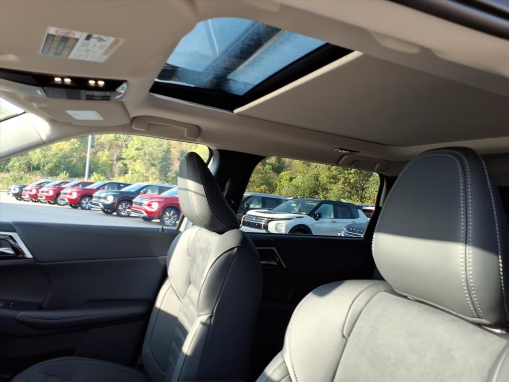 2025 Mitsubishi Outlander Trail Edition