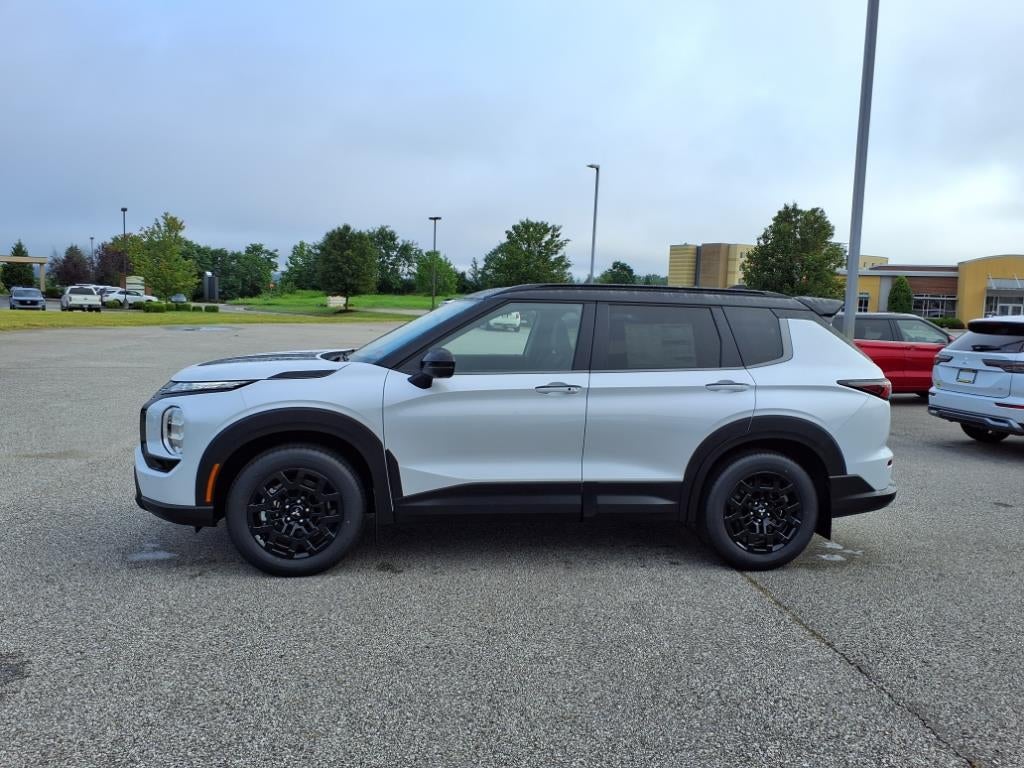 2025 Mitsubishi Outlander Trail Edition