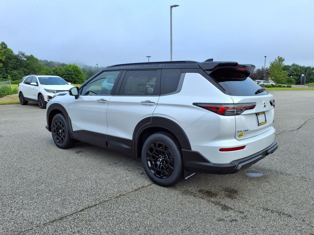 2025 Mitsubishi Outlander Trail Edition