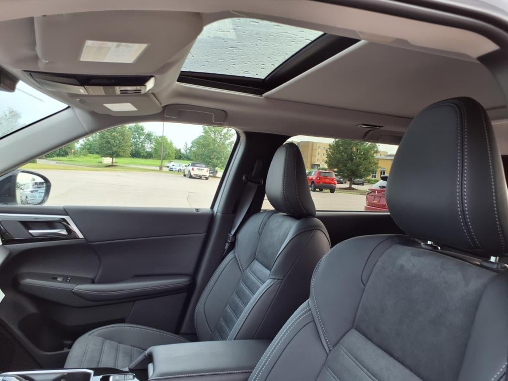 2025 Mitsubishi Outlander Trail Edition