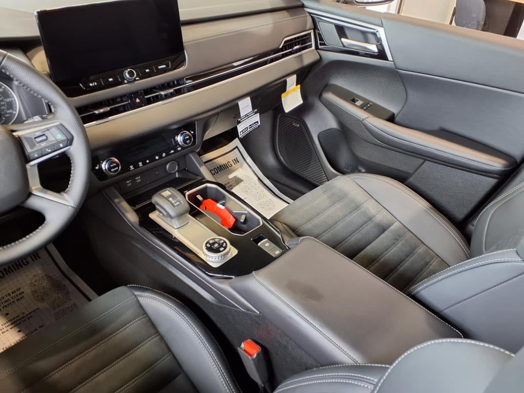 2025 Mitsubishi Outlander Trail Edition