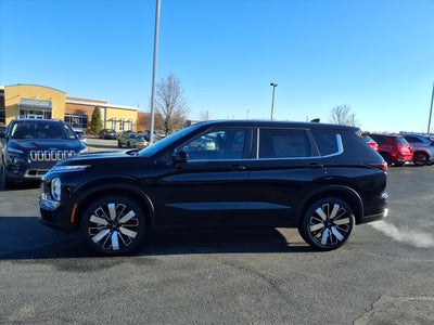 2026 Mitsubishi Outlander SE