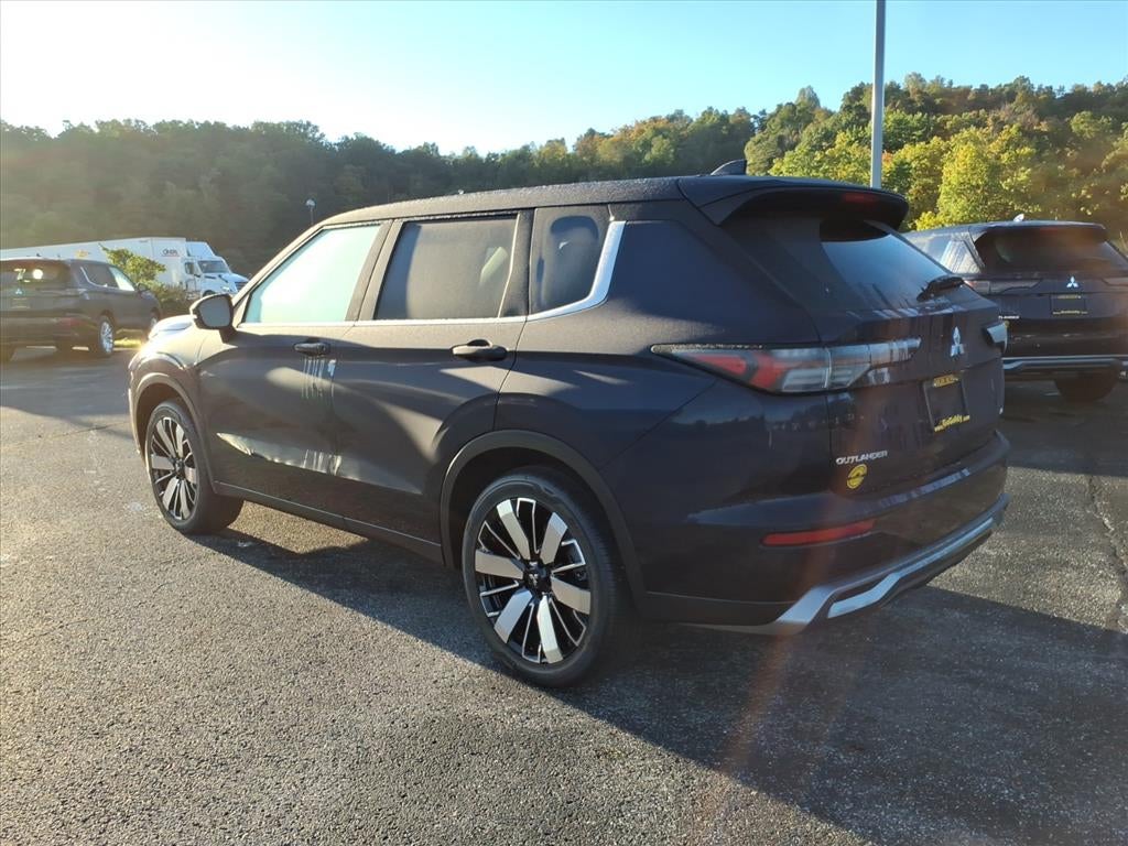 2026 Mitsubishi Outlander Base