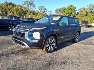 2026 Mitsubishi Outlander Base