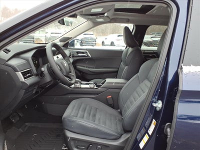 2026 Mitsubishi Outlander SE