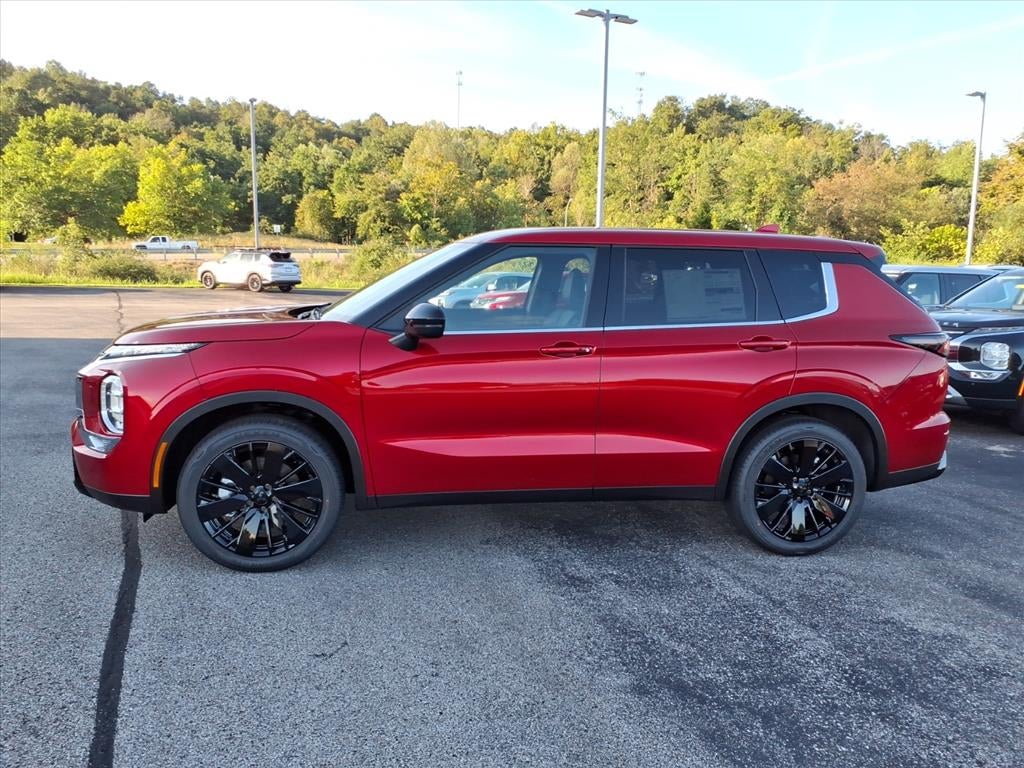 2026 Mitsubishi Outlander Base
