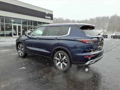 2026 Mitsubishi Outlander SE