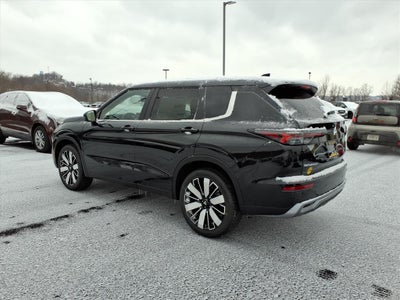 2026 Mitsubishi Outlander Base