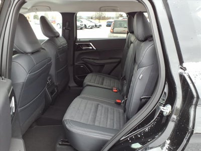 2026 Mitsubishi Outlander Base