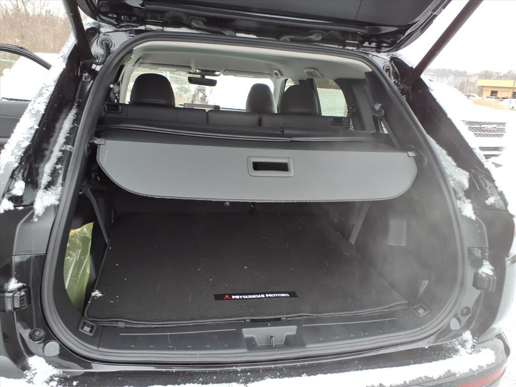 2026 Mitsubishi Outlander Base