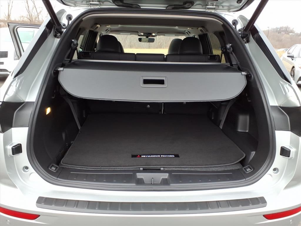 2026 Mitsubishi Outlander Base