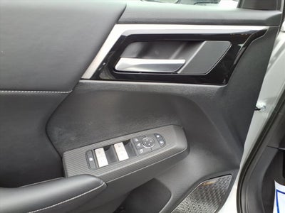 2026 Mitsubishi Outlander Base