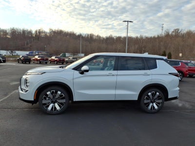 2026 Mitsubishi Outlander Base