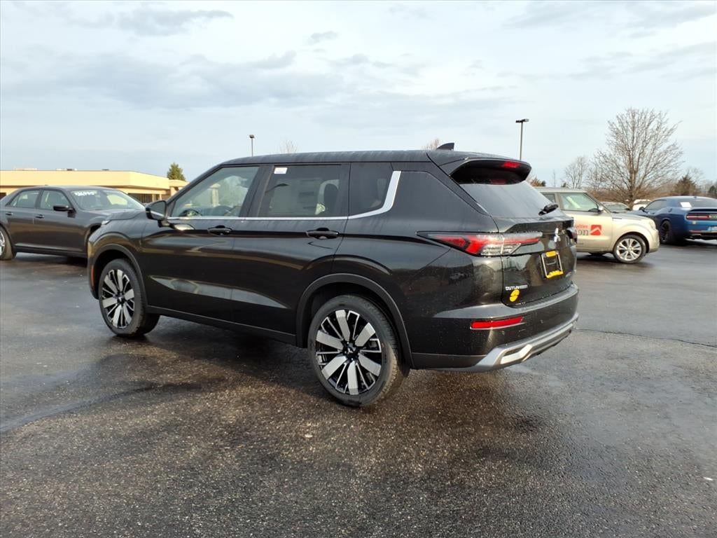 2026 Mitsubishi Outlander SE