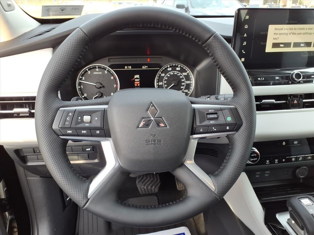 2026 Mitsubishi Outlander SE