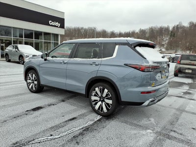 2026 Mitsubishi Outlander SE