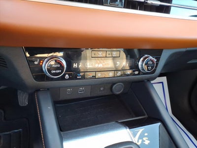 2024 Mitsubishi Outlander Base