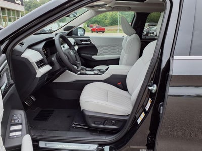 2025 Mitsubishi Outlander Platinum Edition