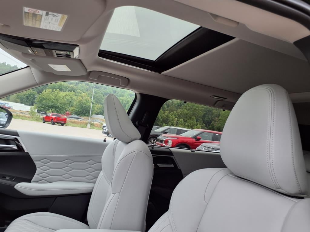 2025 Mitsubishi Outlander Platinum Edition