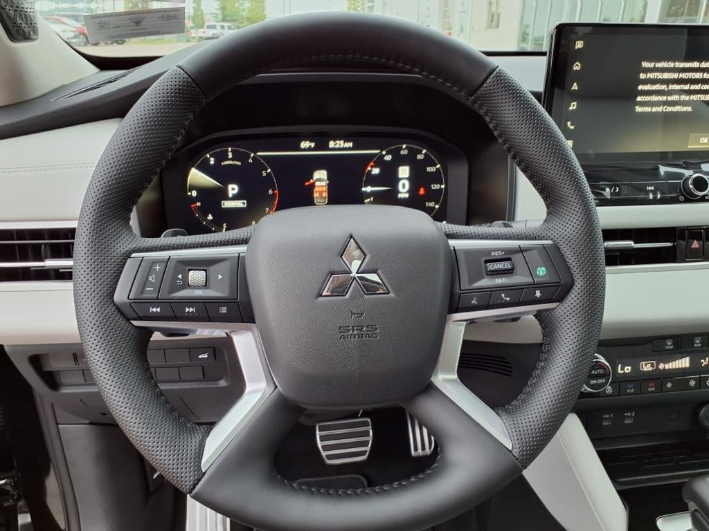 2025 Mitsubishi Outlander Platinum Edition