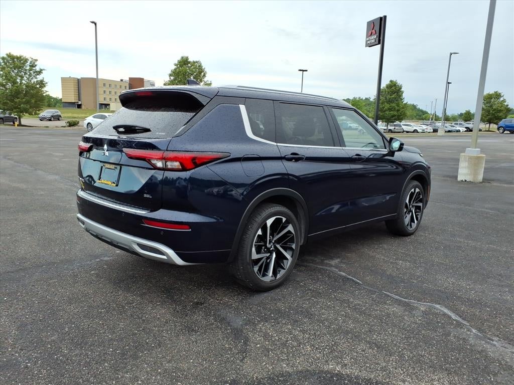 2024 Mitsubishi Outlander SEL