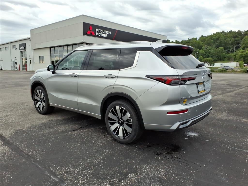 2026 Mitsubishi Outlander Base