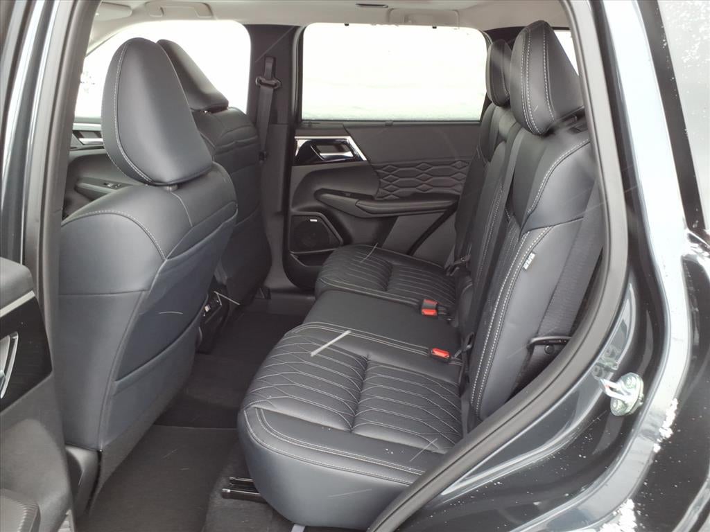 2026 Mitsubishi Outlander SEL